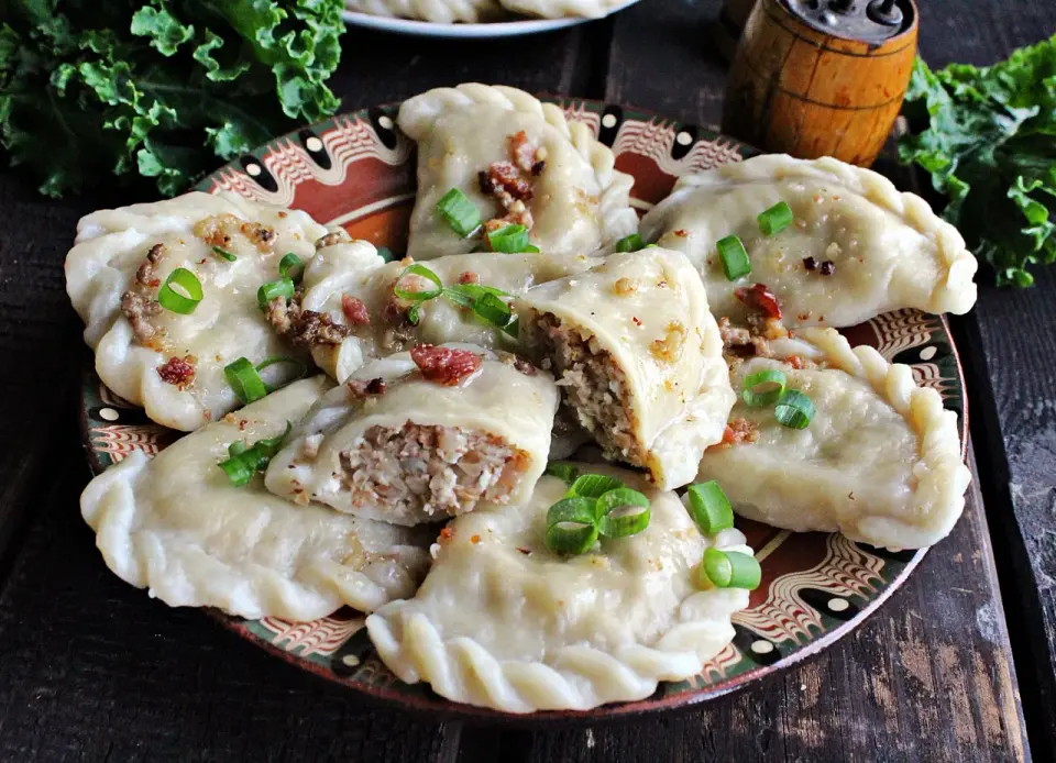 Pierogi z kaszą gryczaną i twarogiem. Domowy przepis